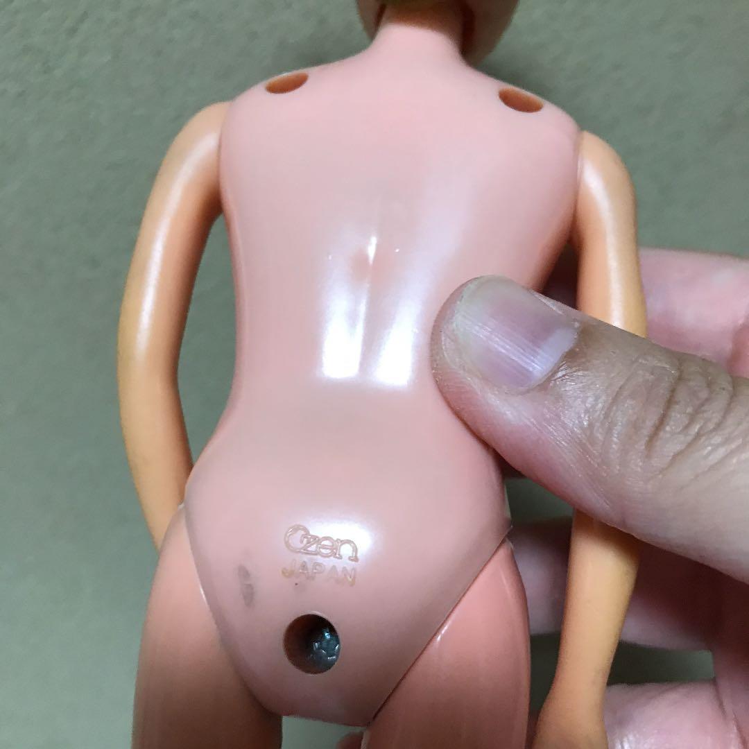 リカちゃん人形の先生。喋ります。