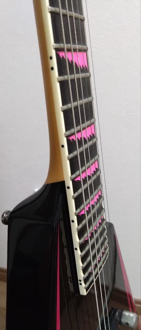 EDWARDS PINK SAWTOOTH Alexi Laiho アレキシV