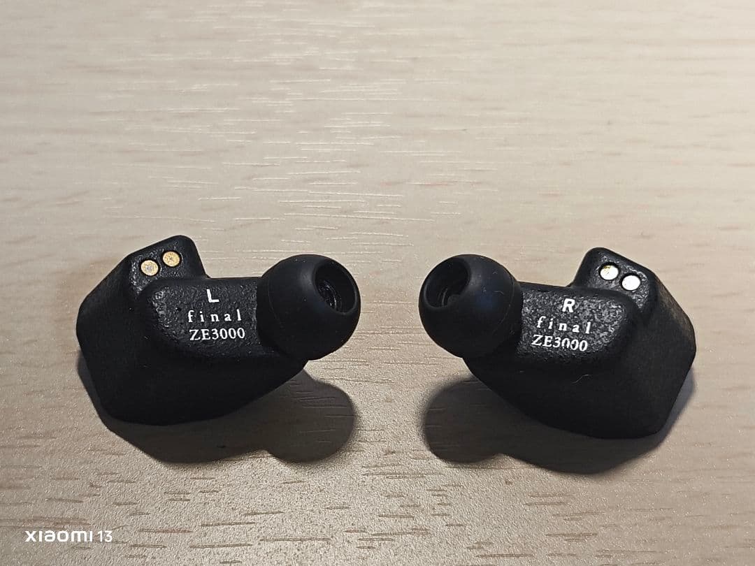 【美品】final ZE3000 ワイヤレスイヤホン ブラック