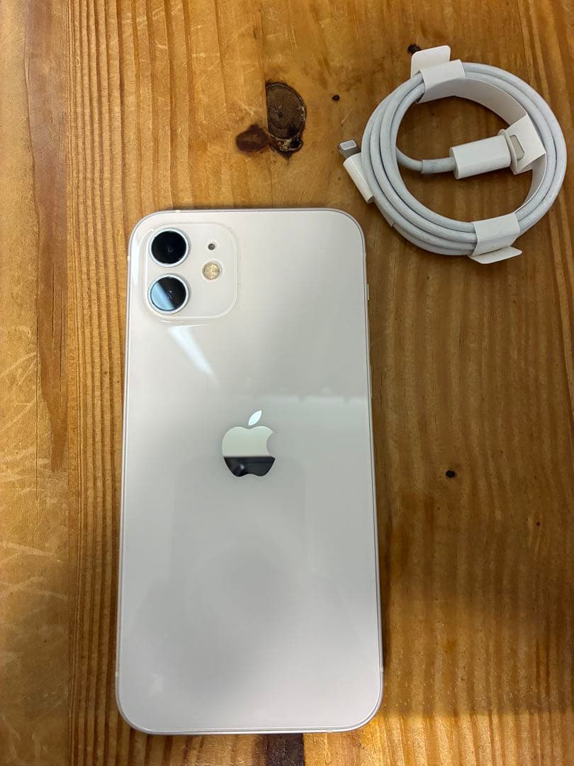 美品　Apple iPhone12 ホワイト 128GB 本体　SIMフリー
