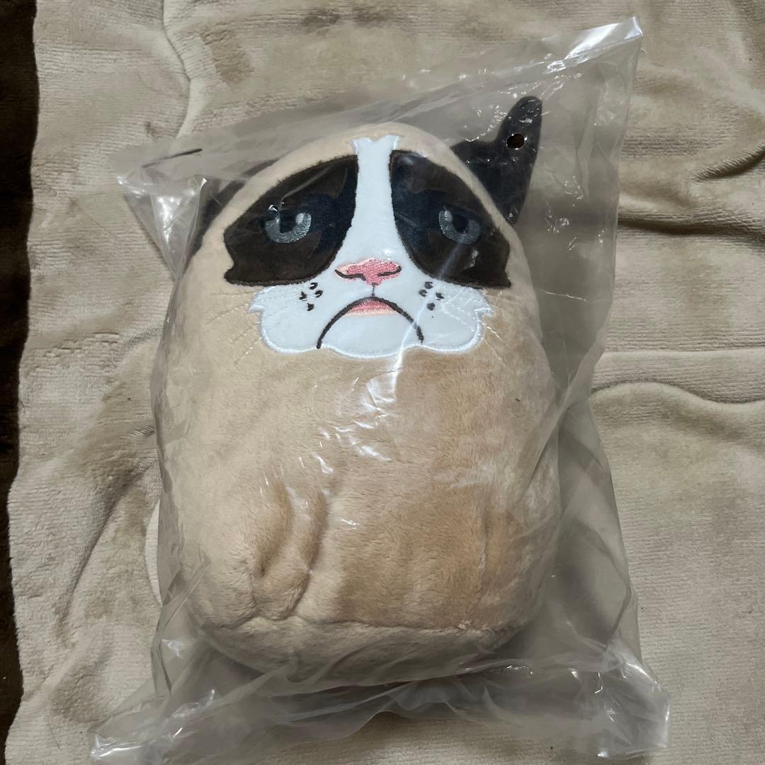 気難し屋の猫　Ultra Pro　Grumpy Cat