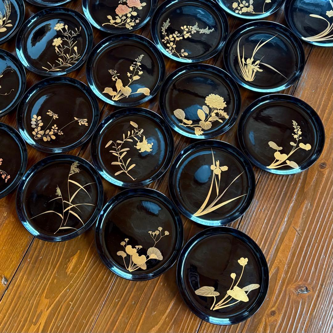 全31客図替り 天然木製漆器 黒塗 草花蒔絵 6寸 木皿 菓子盆 木箱付