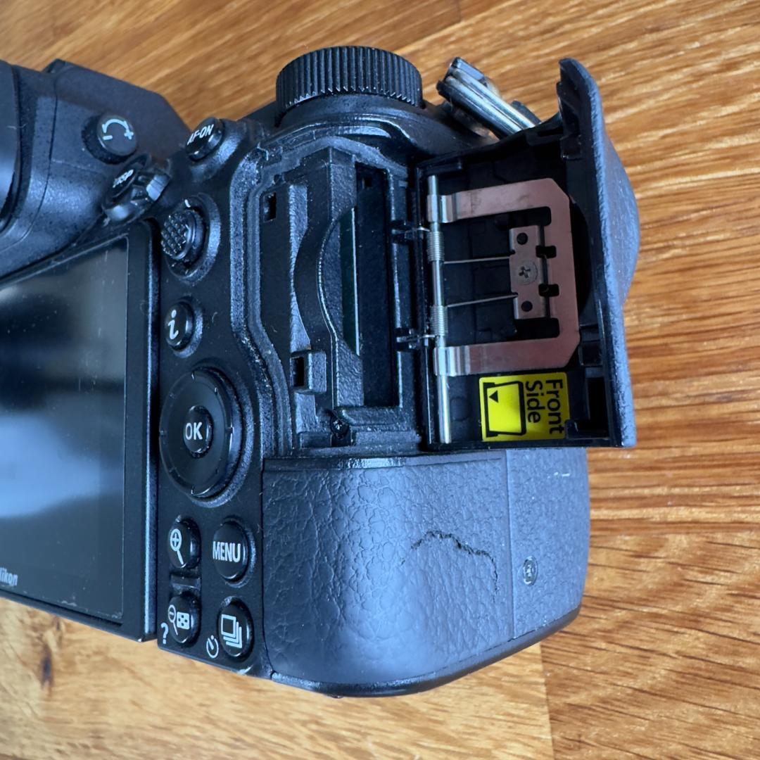 Nikon Z7 ミラーレスカメラ最終価格
