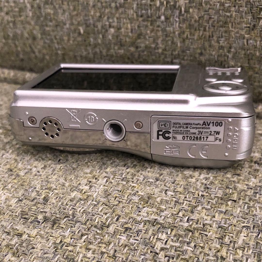 富士フイルム FinePix AV100 12 MP デジタルカメラ