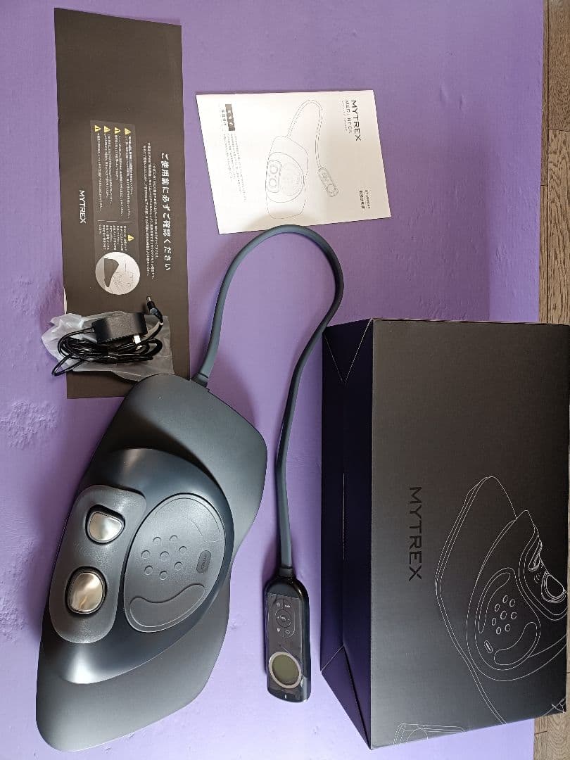 EMS電動ネックストレッチャー MYTREX MEDI NECK