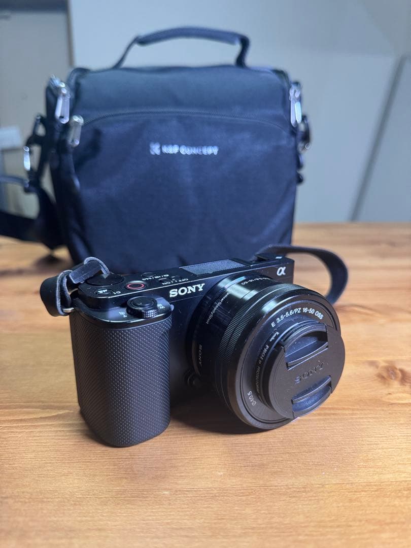 SONY ZV-E10 ミラーレスカメラ 本体と付属品