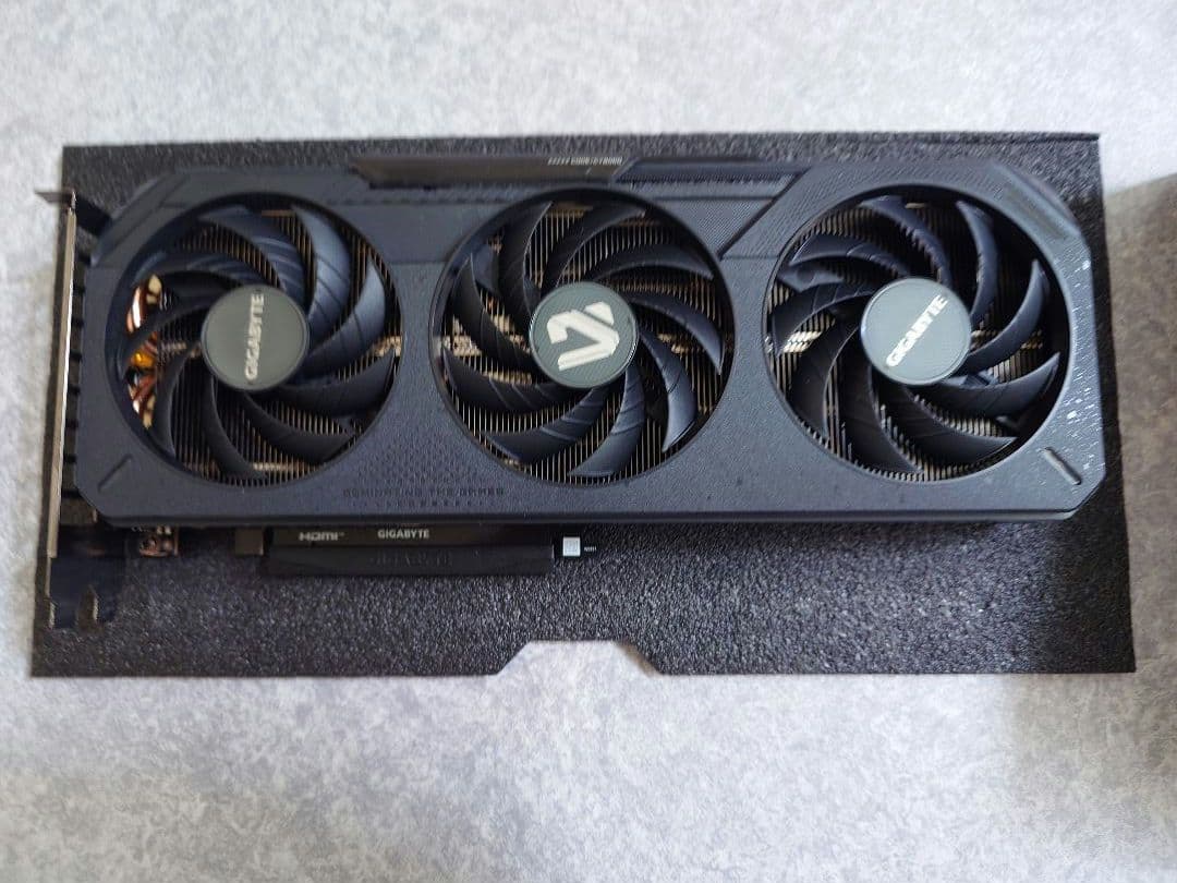 グラフィックボード・グラボ・ビデオカード GIGABYTE GeForce RTX 5050 8GB