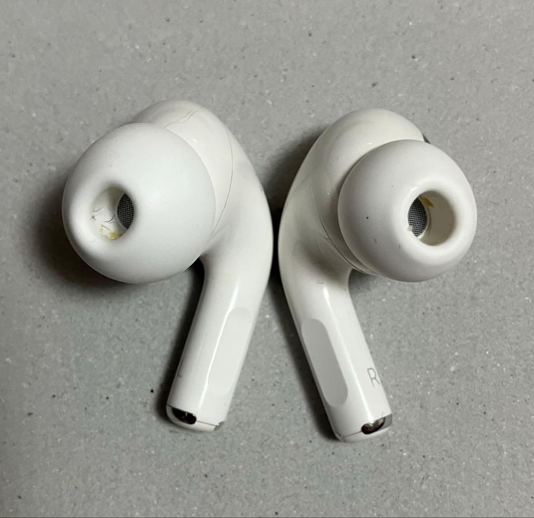 【ケース付き】AirPods Pro 第1世代　イヤホン　エアポッズ　プロ