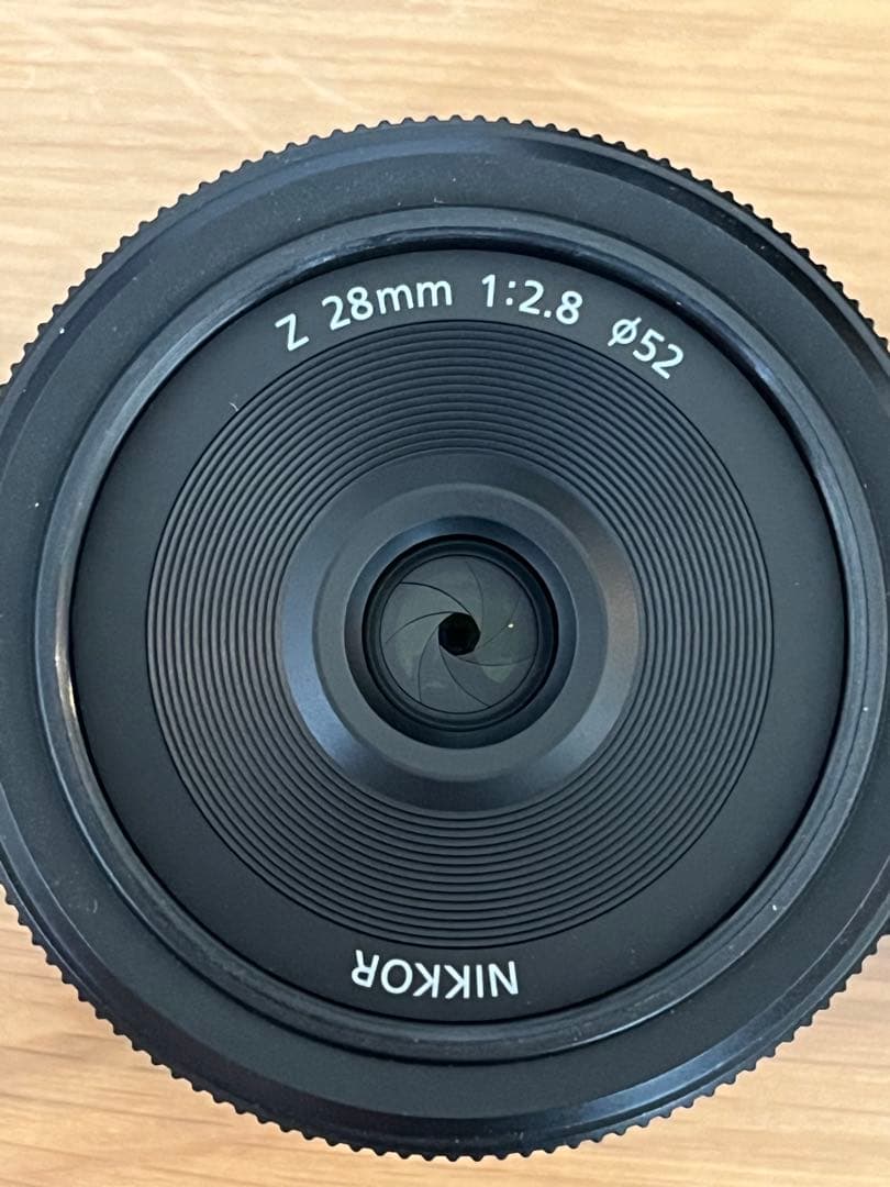 NIKKOR Z 28mm f/2.8 レンズフィルター フード付属　単焦点