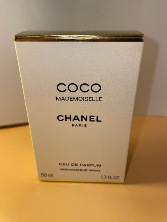 ○ シャネル ココ マドモアゼル オードゥ パルファム 50ml