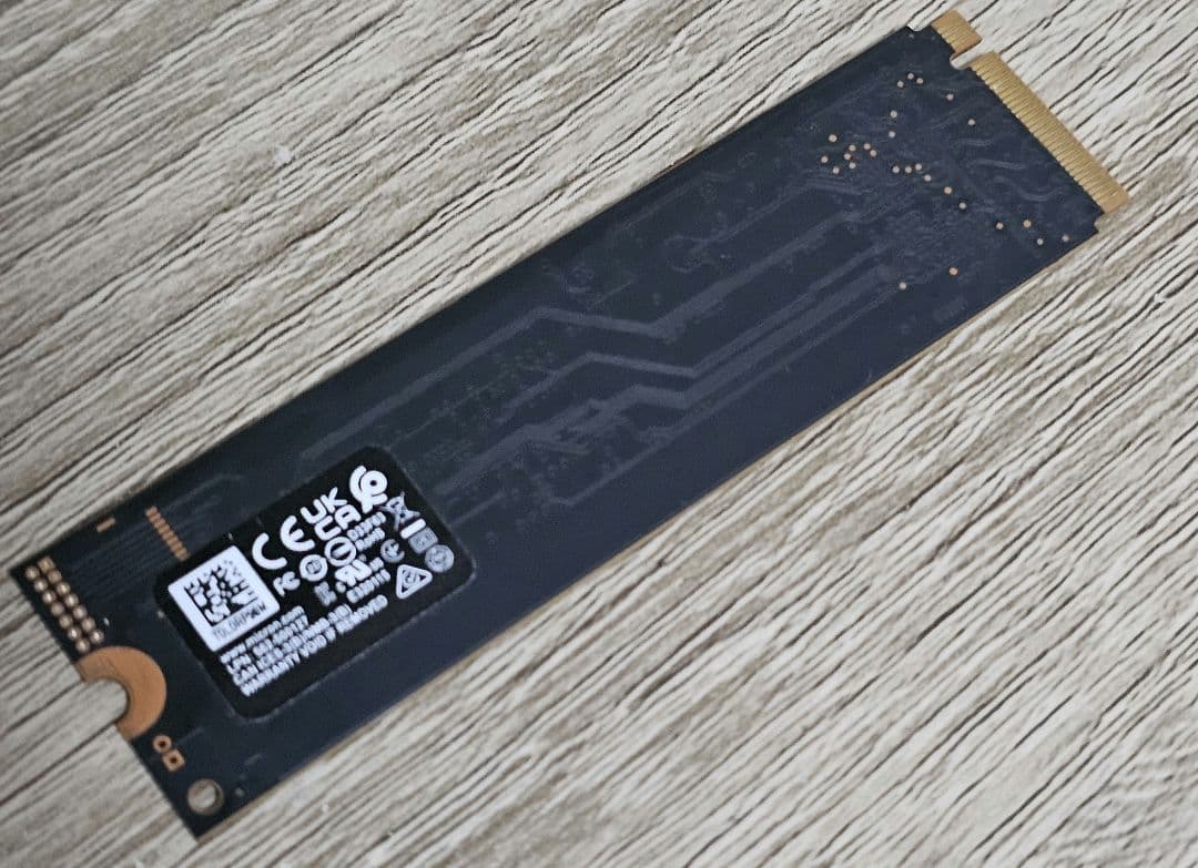 内蔵型SSD Micron GEN4 1TB M.2 SSD