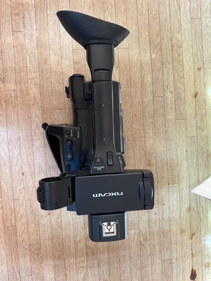 SONY HXR-NX100 ビデオカメラ/マイク/充電器/中古品