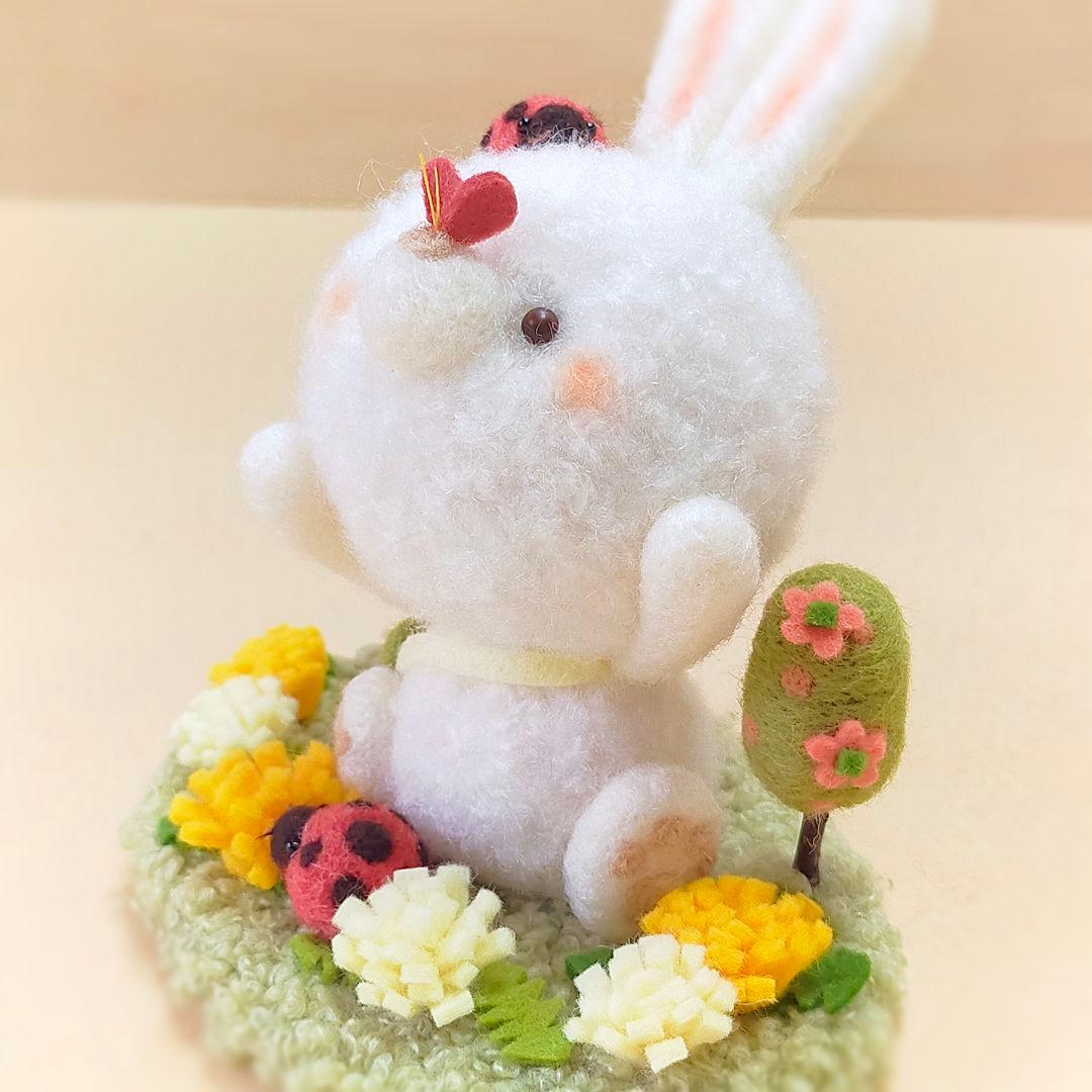 ✿羊毛フェルト✿candymarine様✿ふわふわうさぎちゃん✿たんぽぽver✿