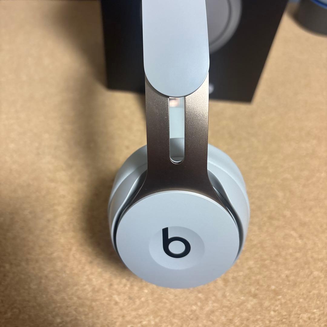 Beats solo pro ワイヤレスヘッドホン グレー