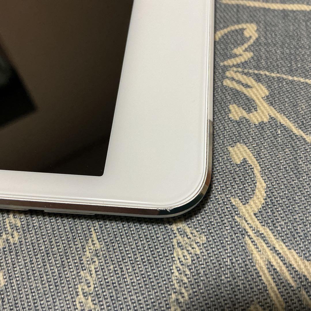 iPad mini (第4世代) 64GB シルバー Wi-Fi+セルラー
