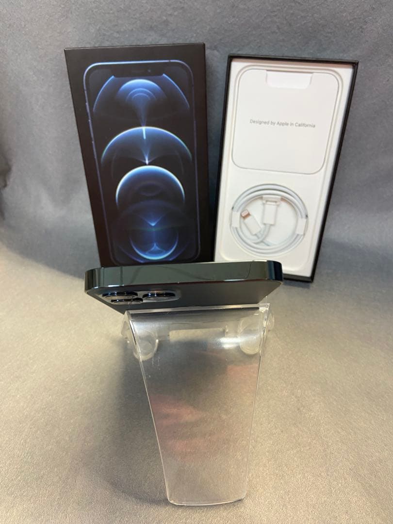 超美品　国内版　SIMフリー　iPhone12 Pro 512GB ブルー色