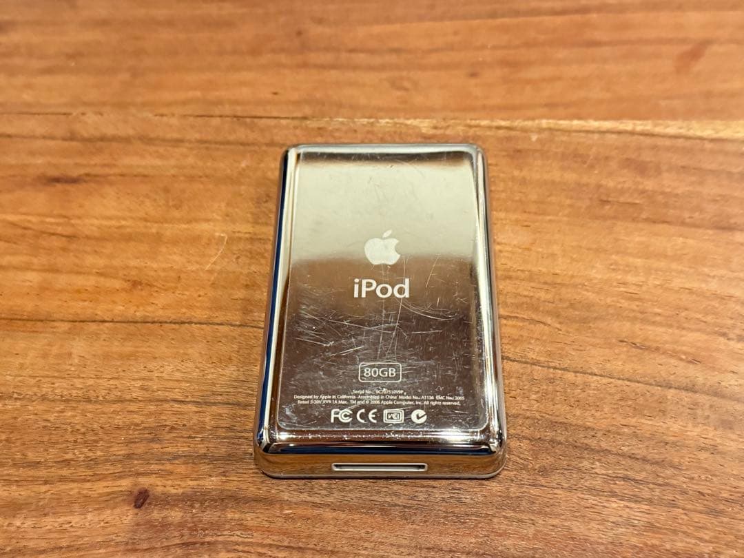 Apple iPod classic A1136 80GB アップル