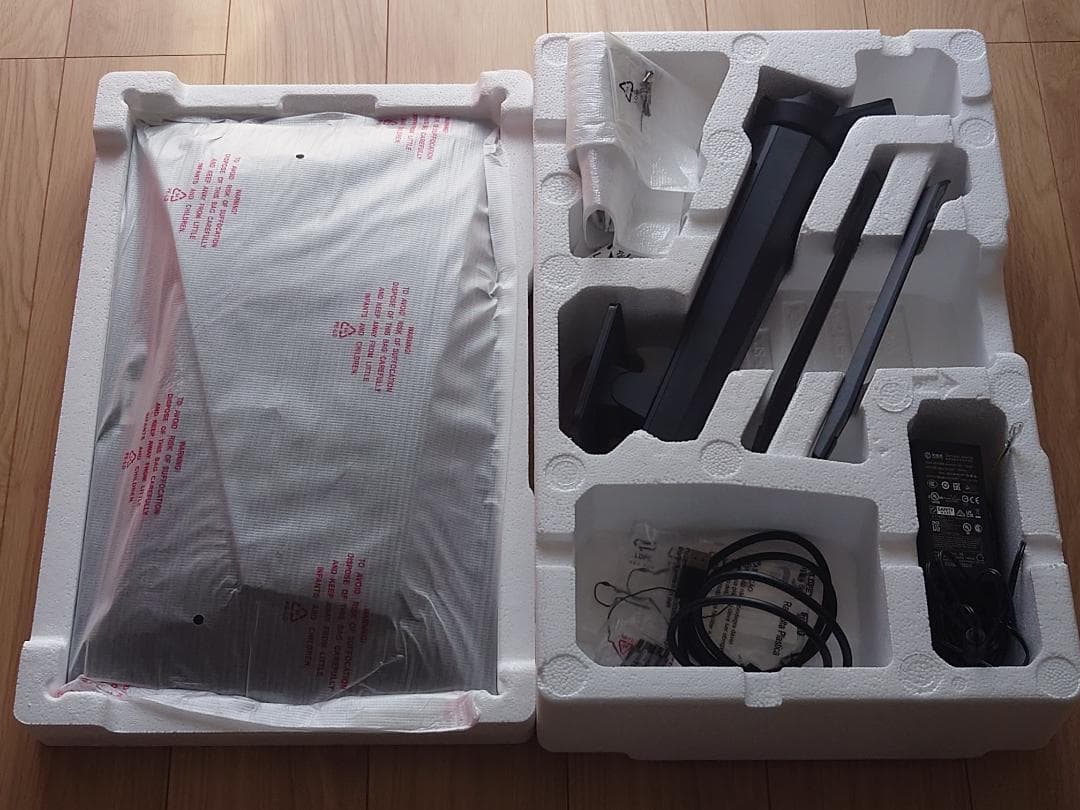 PX24Q PRO ゲーミングモニター 24インチ WQHD　165Hz 動作良