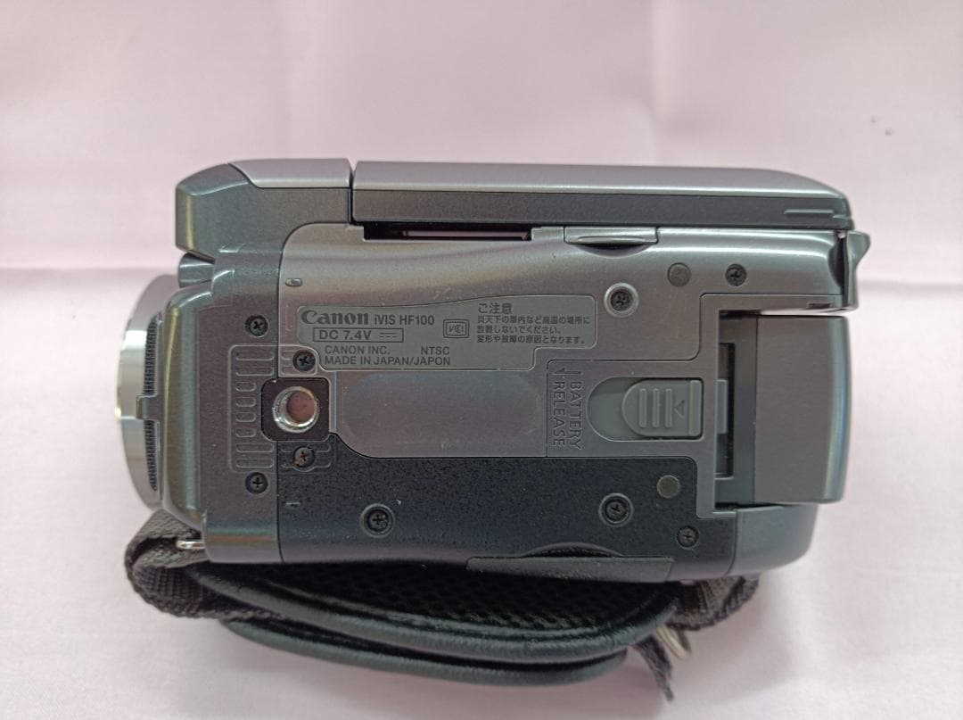 都《AVFXR》Canon IVIS　HF100　ビデオカメラ