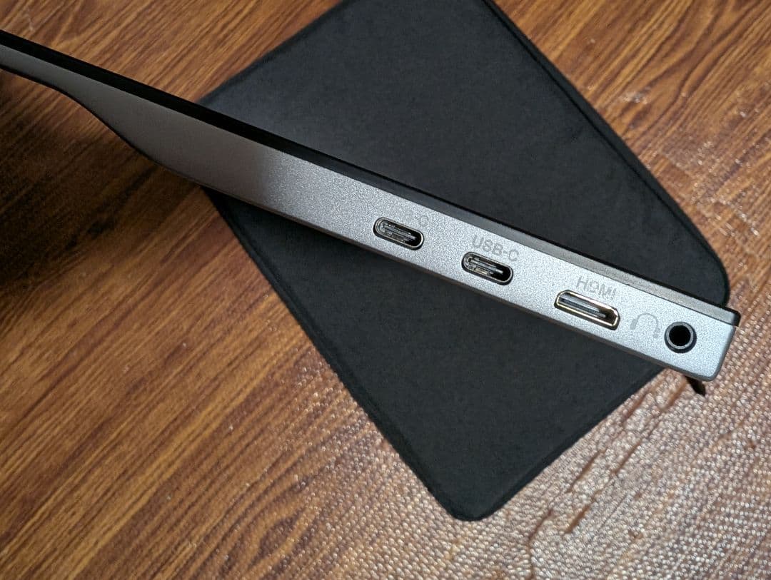 IO DATA LCD-CF161XDB-M 15.6型 モバイルディスプレイ