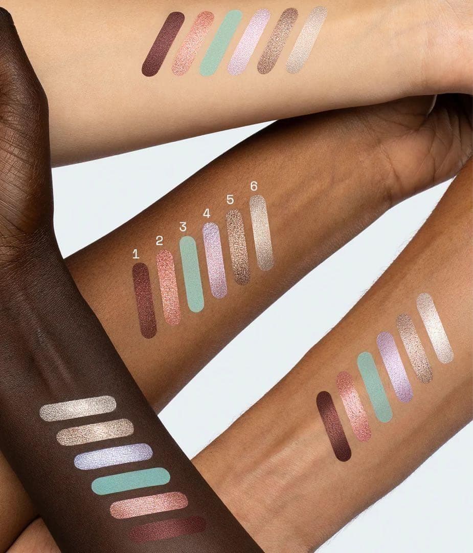 新品✨ r.e.m. beauty アイシャドウ パレット アリアナグランデ
