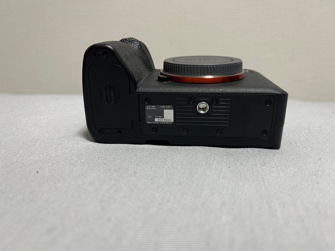 SONY α7Ⅳ ミラーレス一眼カメラ ILCE-7M4/BC ＋純正バッテリー