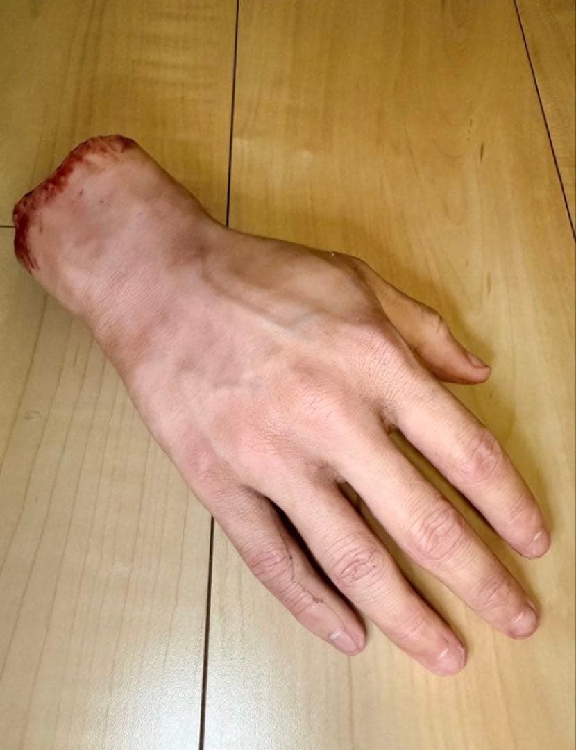 リアルな手