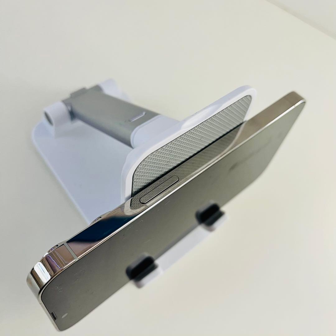 美品　 iPhone13pro 256GB　SIMフリー　シルバー　ホワイト