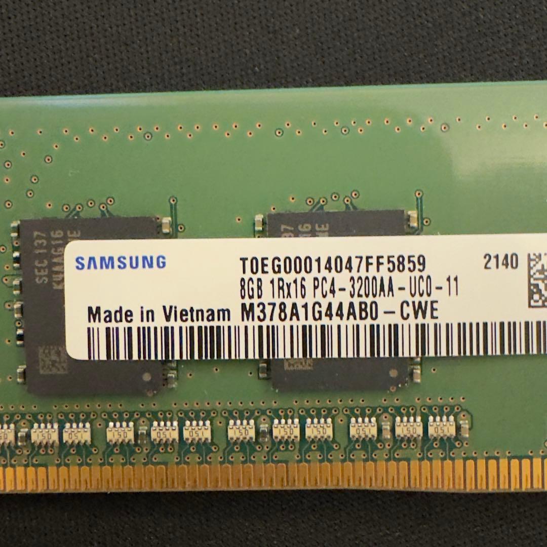 Samsung RAM 8GB M378A1G44AB0-CWE 動作品