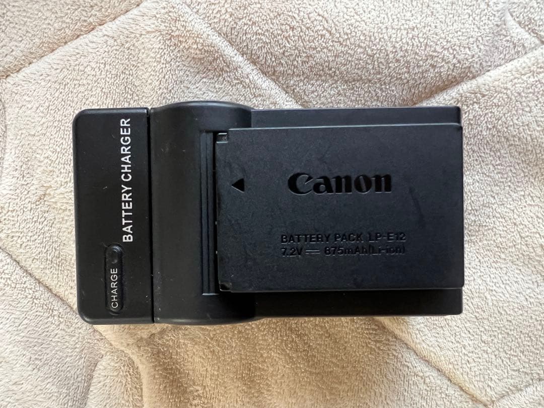 美品☆Canon EOS M100 【レンズキット】