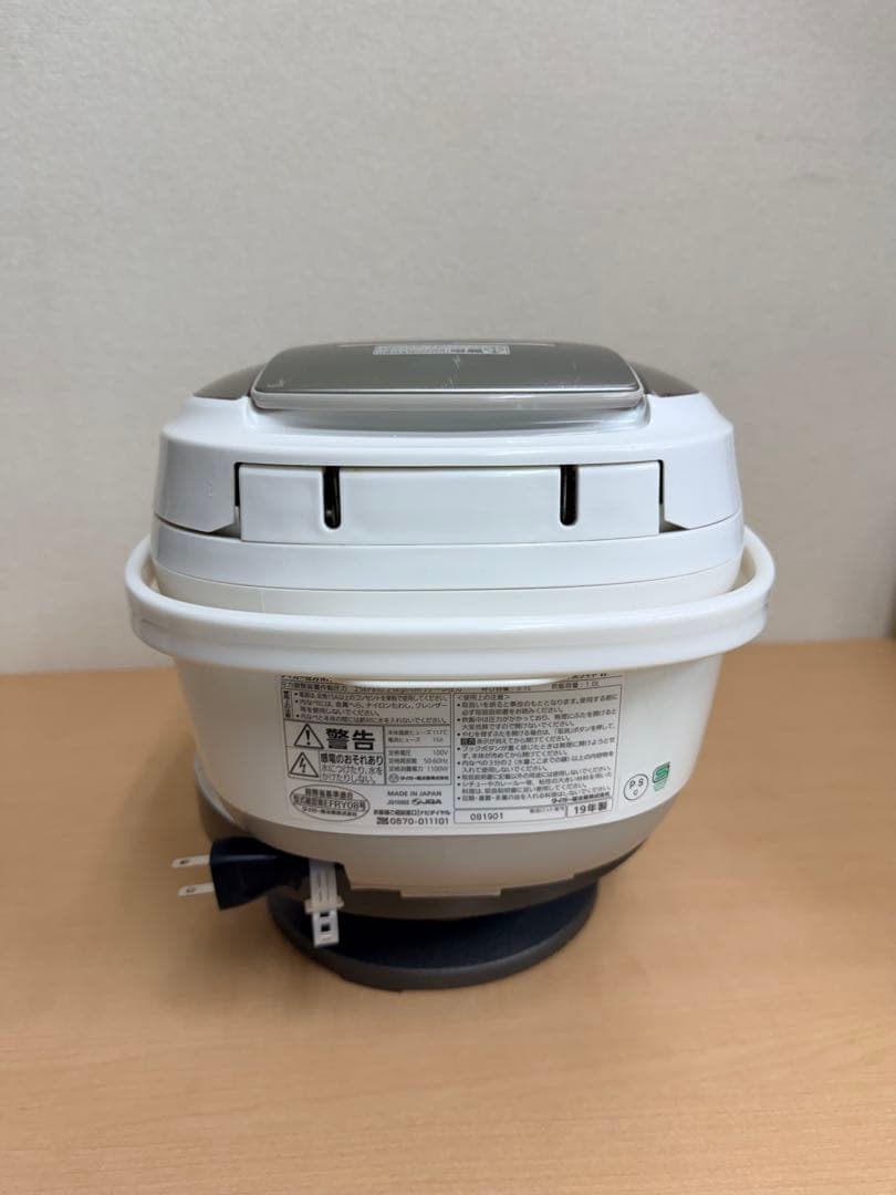 タイガー IH炊飯ジャー JPK-A100 5.5合炊き ホワイト 2019年製