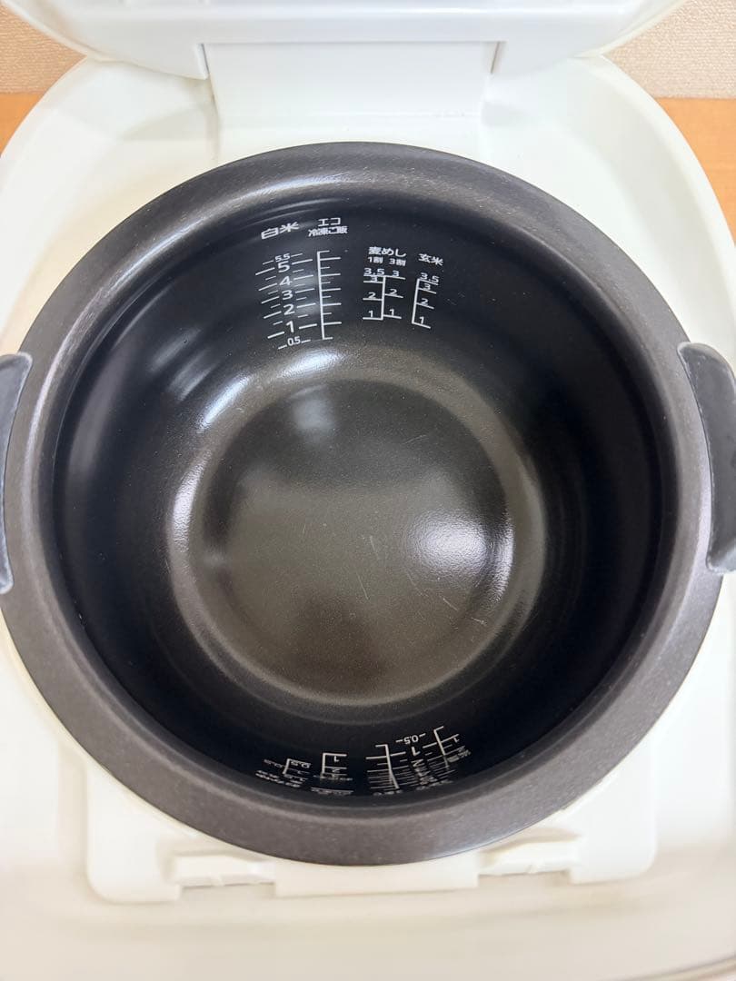 タイガー IH炊飯ジャー JPK-A100 5.5合炊き ホワイト 2019年製