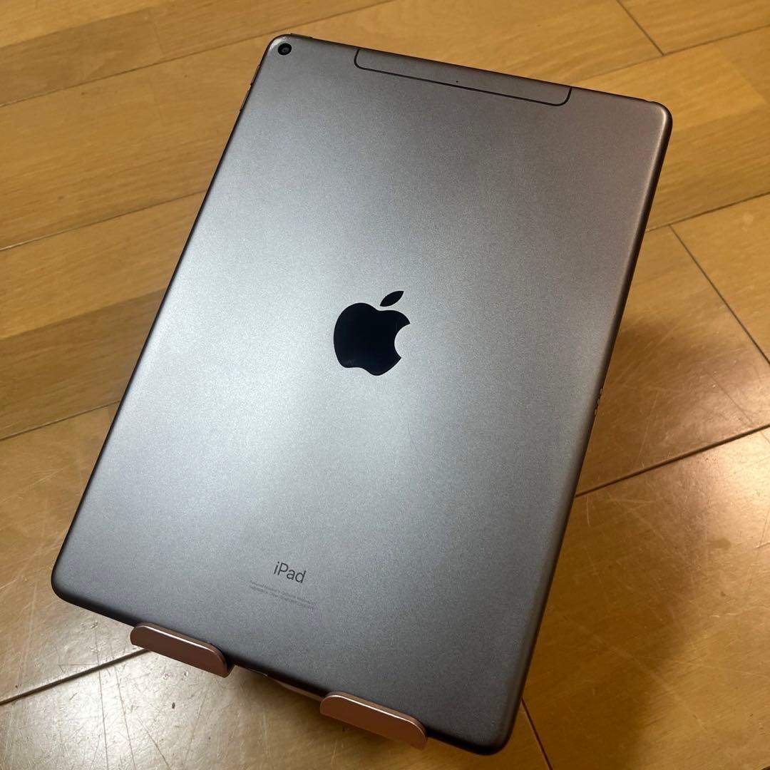 バッテリー85%！iPad Air3世代256GWi-Fi + Cellular