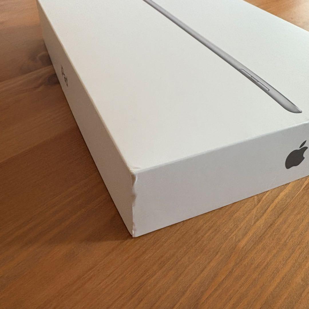 iPad 第5世代 Wi-Fi ＋cellular 容量 32GB