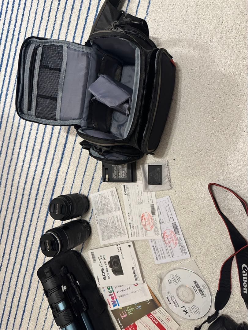 canon EOS kiss x8i(w) と三脚セット