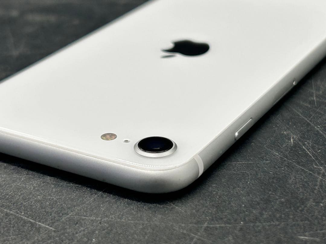 iPhone SE 第2世代 64GBSIMフリーMHGQ3J/A A2782
