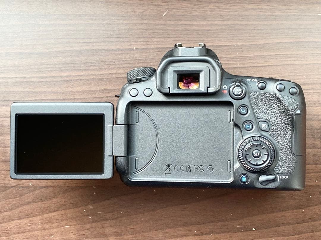 Canon キヤノン EOS 6D mark II ボディ 中古美品