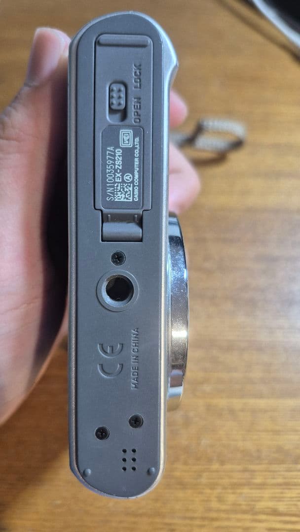 CASIO デジタルカメラ EXILIM EX-ZS210SR　974NZ