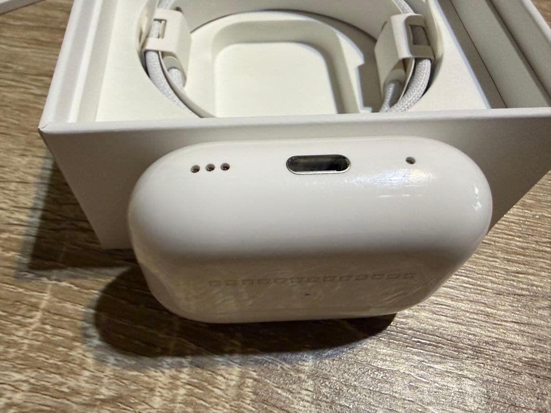 Airpods pro 2 第二世代 刻印入り　typec