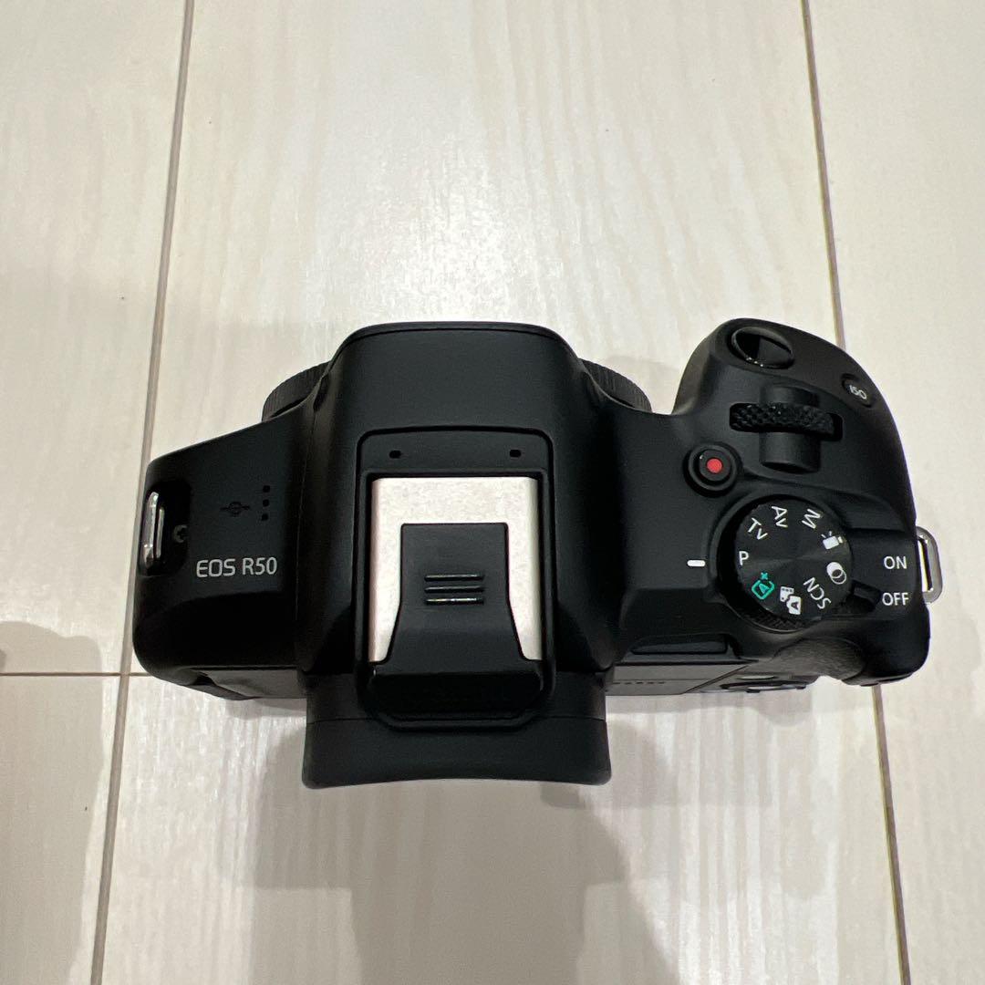 【ほぼ新品】Canon EOS R50 標準ズームキット