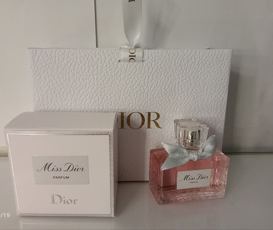 Miss Dior パルファム 50ml ギフトボックス付き