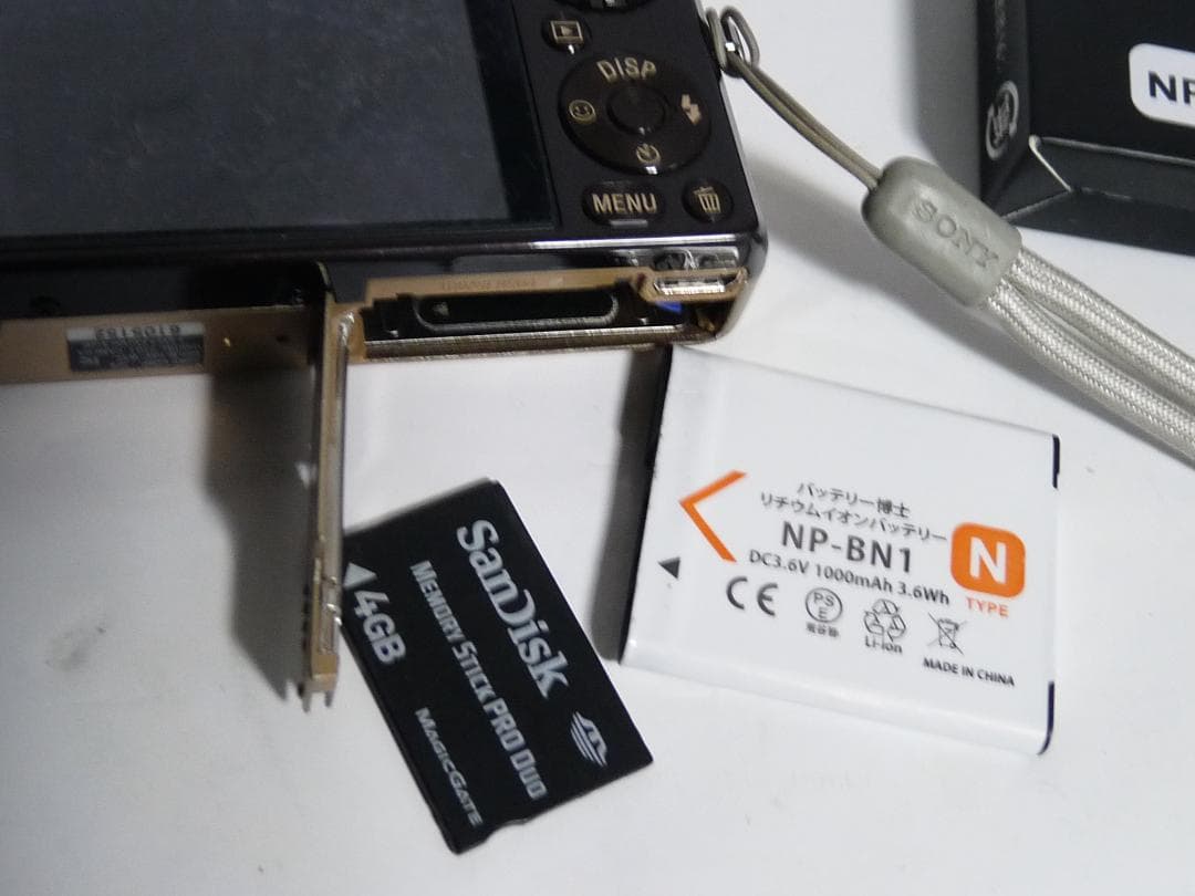 SONY Cyber-shot DSC-WX5 5倍光学ズーム