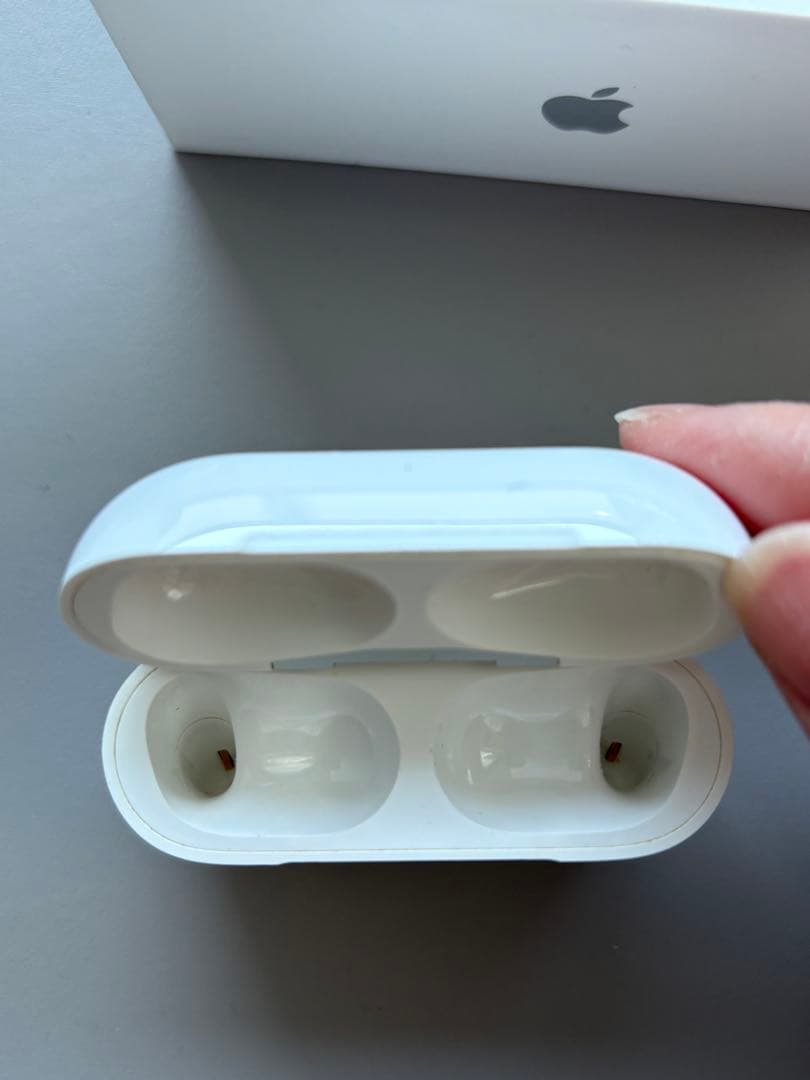 AirPods Pro 第一世代　本体 ホワイト イヤーチップ付き