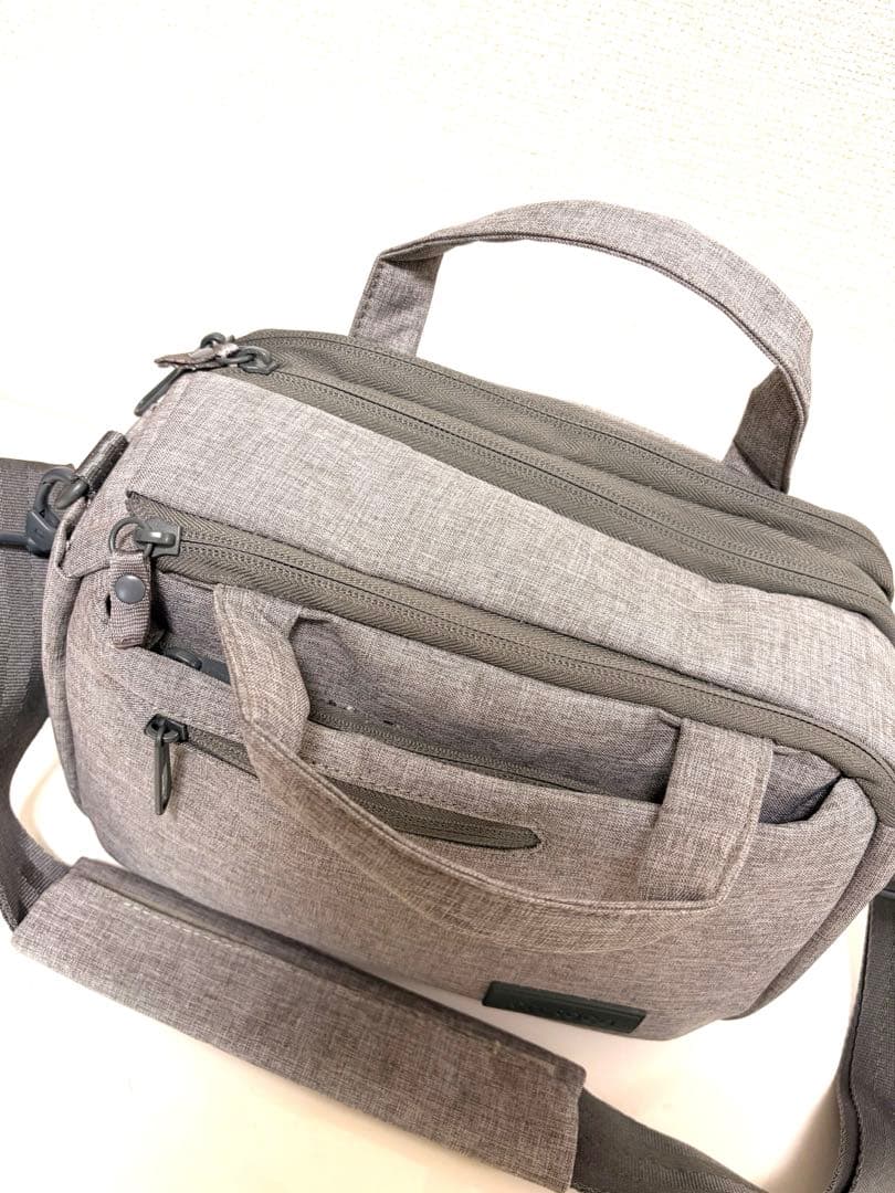 【極美品】Canon Kiss X10i デジタル一眼レフカメラ