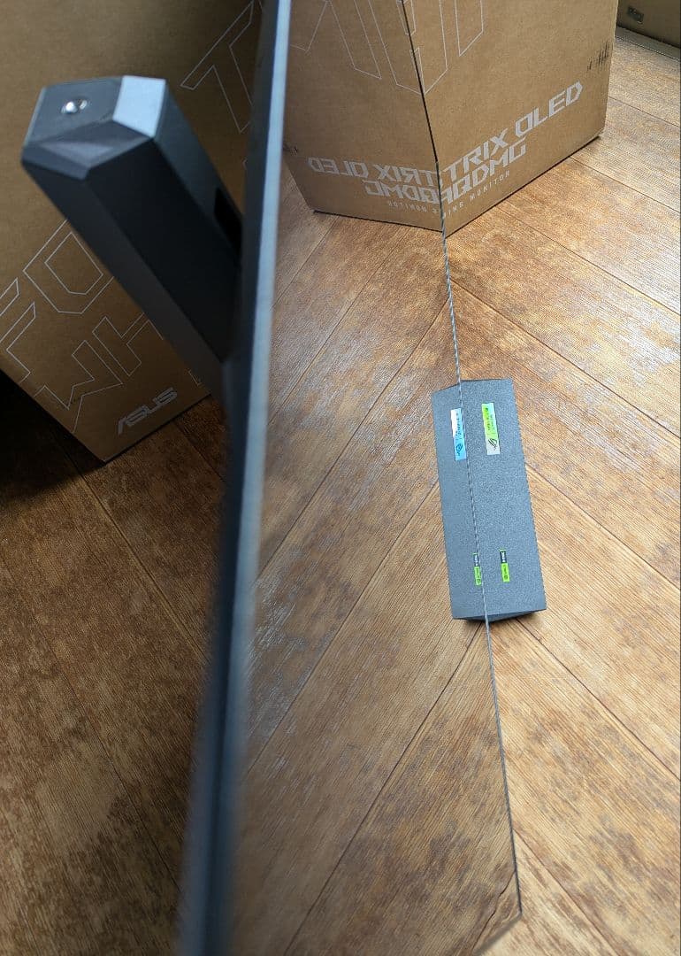 ASUS ROG STRIX XG27AQDMG 有機EL　27インチ