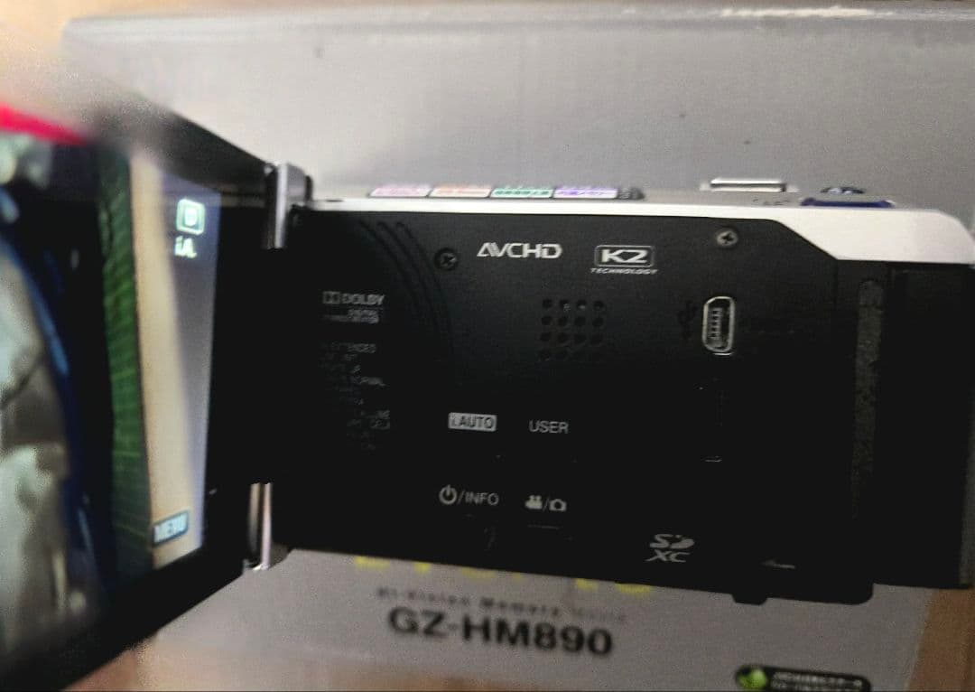 JVC Everio GZ-HM890 ビデオカメラ本体 シルバー系
