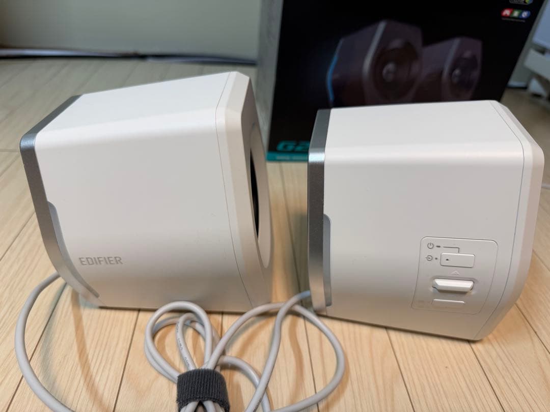 Edifier G2000 スピーカー