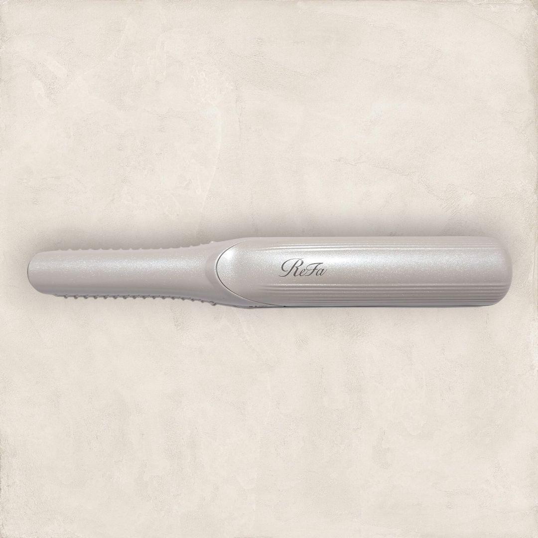 ✨本体極美品✨リファ フィンガーアイロン ホワイト RE-AI02A ReFa
