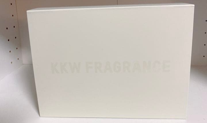 新品 KKW FRAGRANCE CRYSTAL OUD クリスタル香水