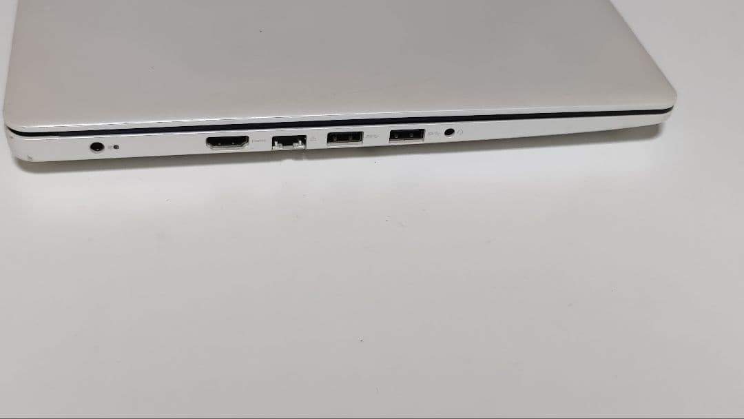 DELL Inspiron 3581／P75F／ ジャンク扱いPC